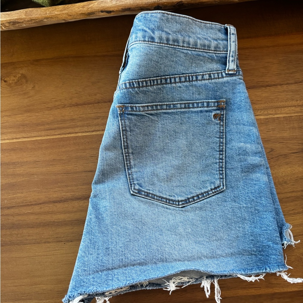 Madewell Light Blue Denim Button-Fly Shorts - Picture 4 of 7
